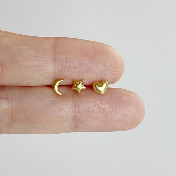 316L Surgical Steel Internally Threaded Pink CZ Moon Crescent Labret 316L Surgical Steel Internally Threaded Pink CZ Moon Crescent Labret