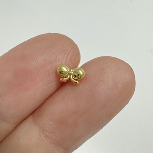 18g 16g Teeny Tiny Bow Tie piercing (Single), 316L Surgical steel Bar/Labret - cartilage helix piercing