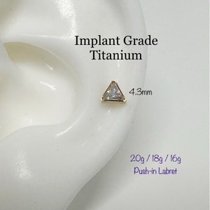 20g 18g 16g Triangle CZ Push In Bezel Setting Titanium Labret, Grade23 Implant Grade Titanium