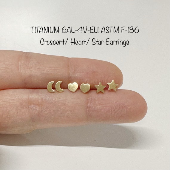 Pair of Implant Grade Titanium Threadless Gold PVD Small Dainty Star Earring Studs with Flat Back Pair of Implant Grade Titanium Threadless Gold PVD Small Dainty Star Earring Studs with Flat Back