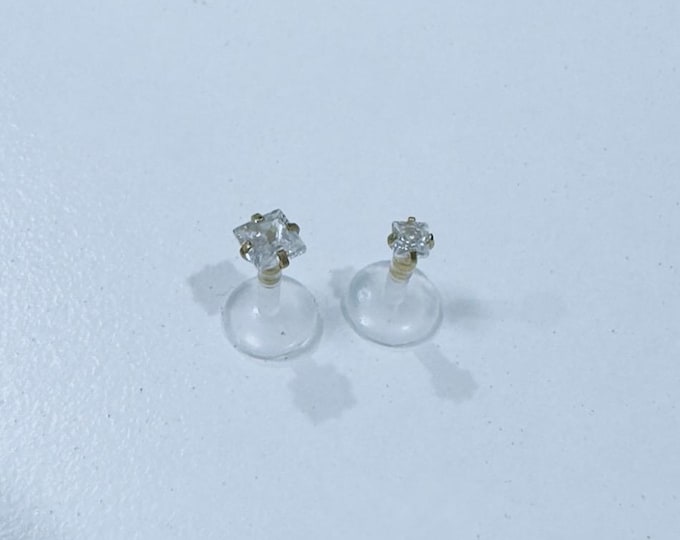 Prong Set Square CZ 2mm/3mm 316L Surgical Steel Top Push In Bio Flex Flat Back Studs for Labret