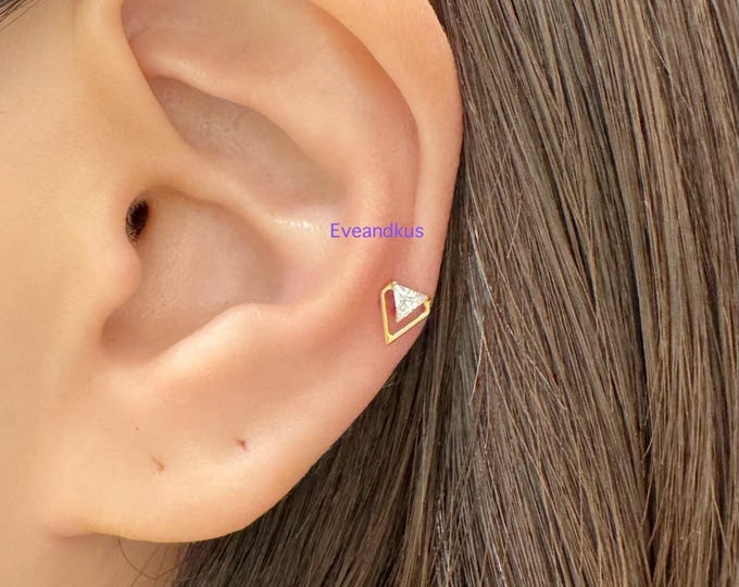 20g 18g 16g Triangle CZ with Outline Push In Threadless Implant Grade Titanium Labret, Tragus, Cartilage, Helix, Nose Piercings