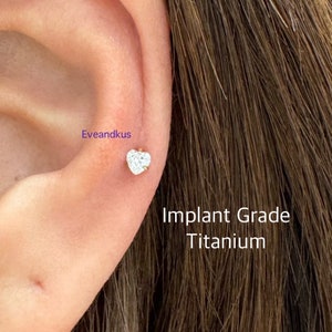 16g Heart CZ Prong Set Internally Threaded Labret, Implant Grade Titanium Labret Piercing Conch Cartilage Helix