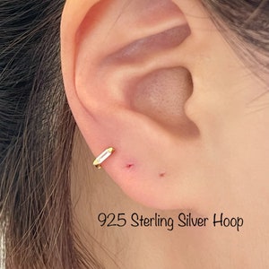 Baguette Hoop Cartilage (Single), 925 Sterling Silver Mini Huggie hoop, 6.5mm Tiny Cartilage, Helix, Tragus, Rook