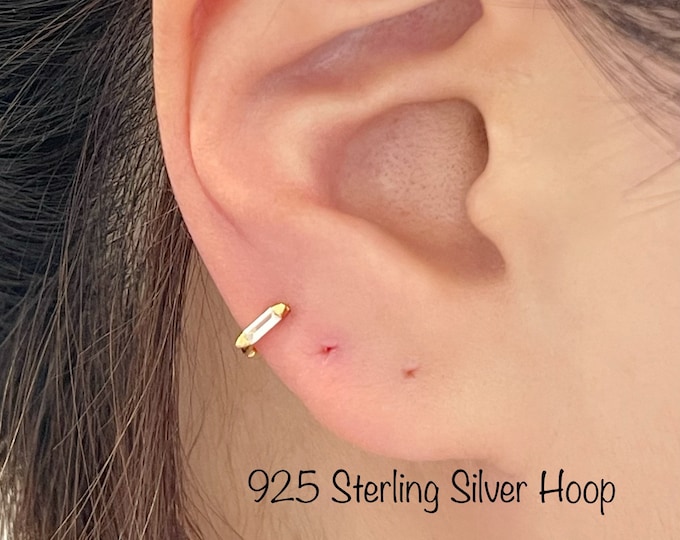 Baguette Hoop Cartilage (Single), 925 Sterling Silver Mini Huggie hoop, 6.5mm Tiny Cartilage, Helix, Tragus, Rook