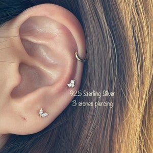 Three Mismatch CZ Stones Piercing (Single), Minimalist 92.5 Sterling Silver piercing, Mid Cartilage, Helix, Conch