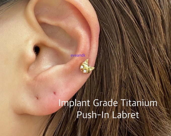20g 18g 16g Fox with CZ Eyes Implant Grade Titanium Push-In Labret, ASTM F136 Titanium - Nickel Free