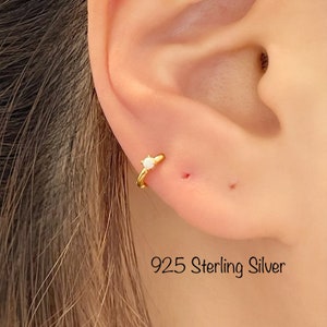 White Opal Solitaire Hoop Cartilage (Single), 925 Sterling Silver Mini Huggie hoop, 6mm Tiny Cartilage, Helix, Tragus, Rook