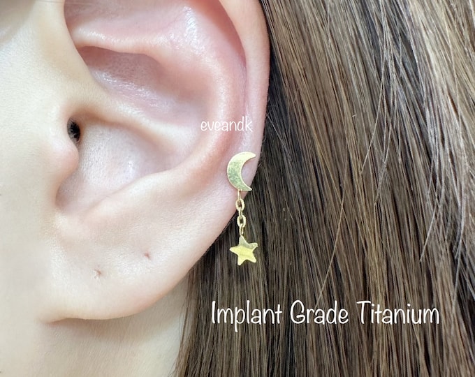 16g Crescent with Star Dangle Implant Grade Titanium Internally Threaded Labret for Cartilage, Tragus, Helix
