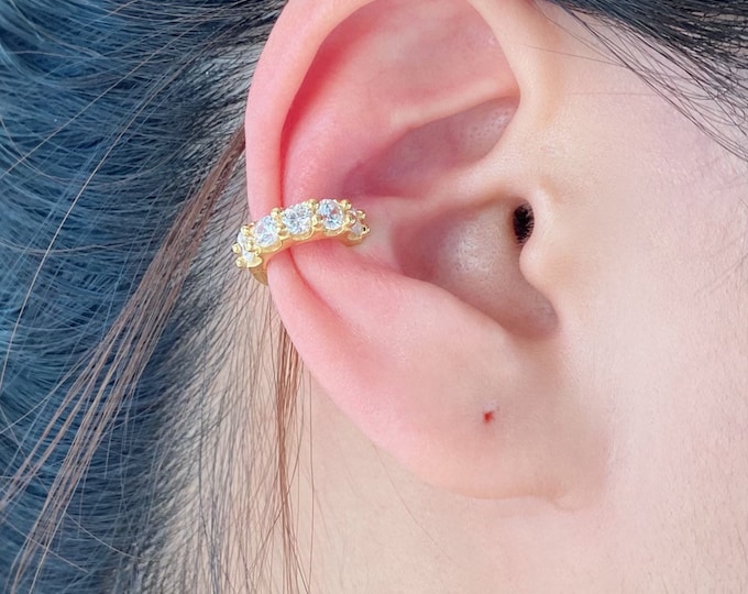 Non pierced Clip On Earring, Pave 92.5 Sterling Silver Clip on Ear Cuff (SINGLE), Non pierced CZ Ear Cuff earring