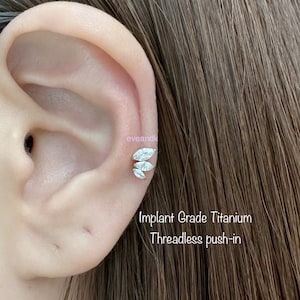 20g 18g 16g  Triple Marquise CZ Top Push In Titanium Labret, ASTM-F136 Implant Grade Titanium Nickel Free Hypoallergenic