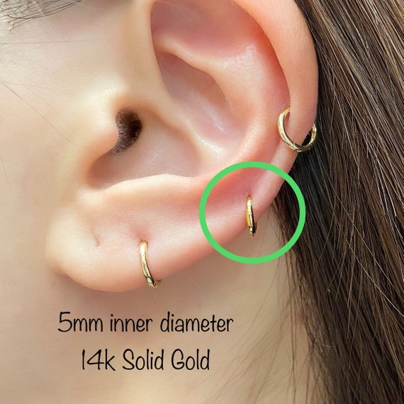 Gold Huggie Earrings - Small Hoops - Earrings for Cartilage. Helix 14K Gold Filled / 15mm