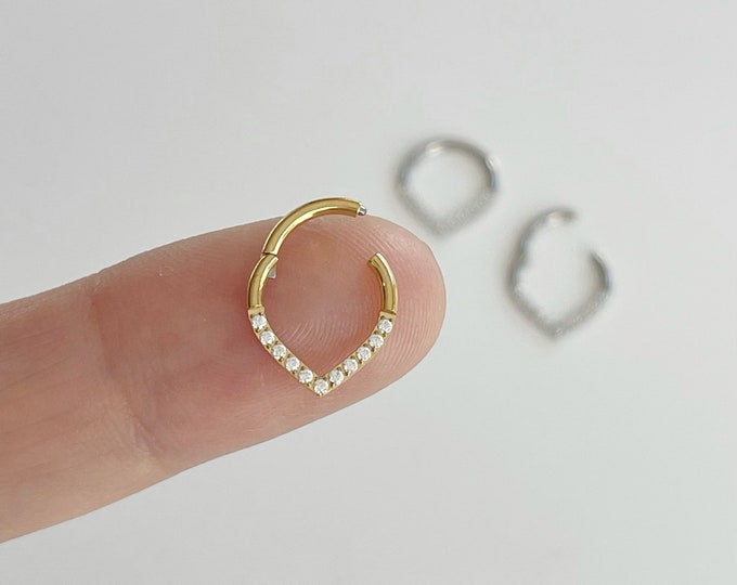16g V-shaped Daith, Septum Clicker Hoop, Implant Grade Titanium Hinged Segment Hoop Ring with Single Line CZ Paved Chevron