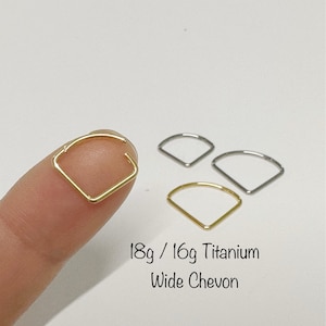 18g 16g Wide Chevon Titanium Seamless Hinged Clicker, ASTM F-136 Titanium Segment Ring, Cartilage, Conch, Nickel Free