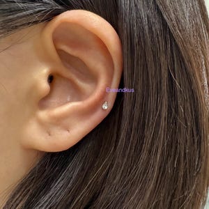 Labret a goccia in titanio CZ senza filettatura, push-in: zirconia cubica da 2,5 mm, grado di impianto ASTM F-136