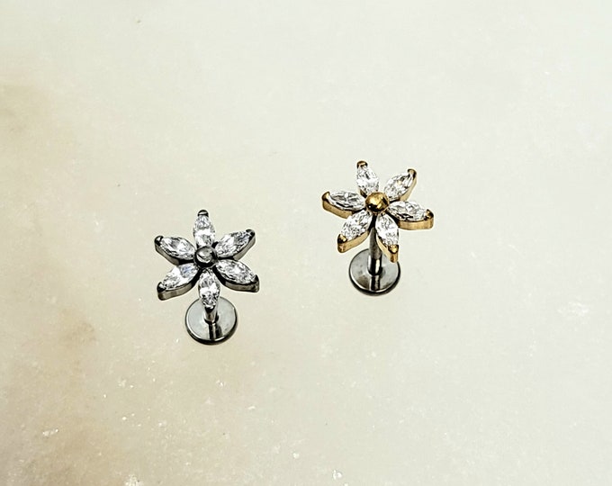 20g 18g 16g  Daisy Oval CZ Push In Titanium Labret, Implant Grade Titanium Nickel Free Hypoallergenic
