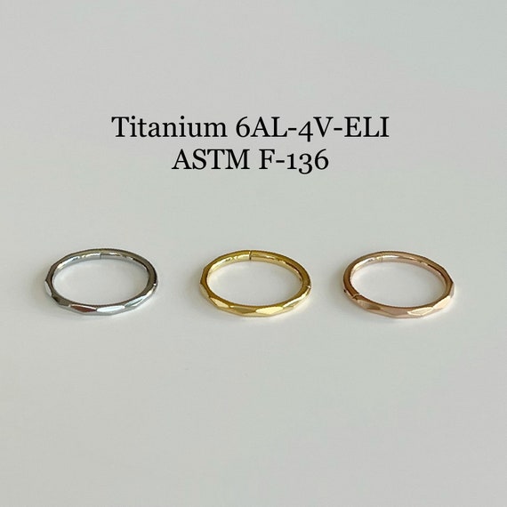 Implant Grade Titanium Faceted Edge Hinged Cartilage Clicker Hoop Implant Grade Titanium Faceted Edge Hinged Cartilage Clicker Hoop