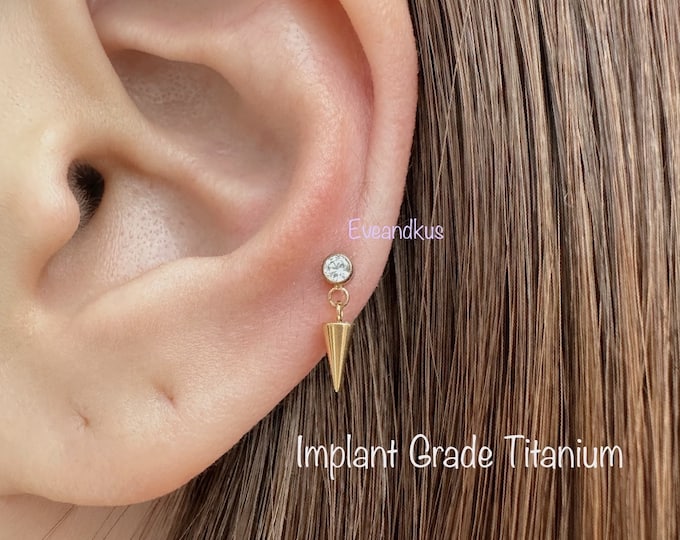 16g Spike Dangle Internally Threaded Labret for Cartilage, Tragus, Helix, Titanium 6AL-4V-ELI-ASTM-F136