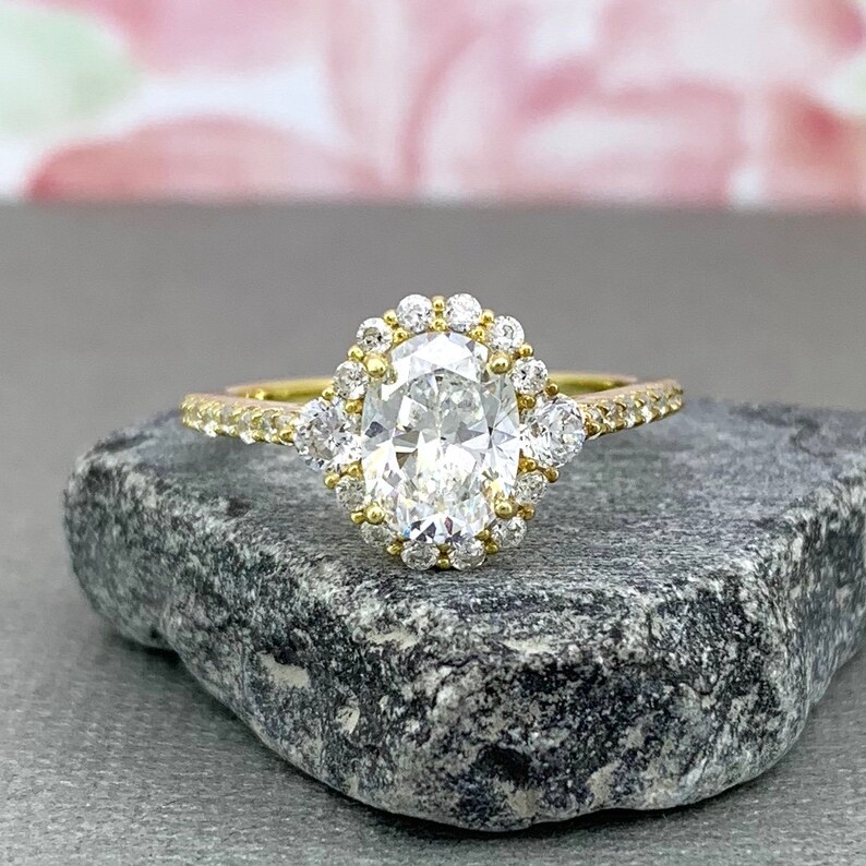 Yellow Gold Oval Diamond Simulated Art Deco Engagement Ring Sterling Silver Diamond Simulated Women/'s Promise Engagement Ring