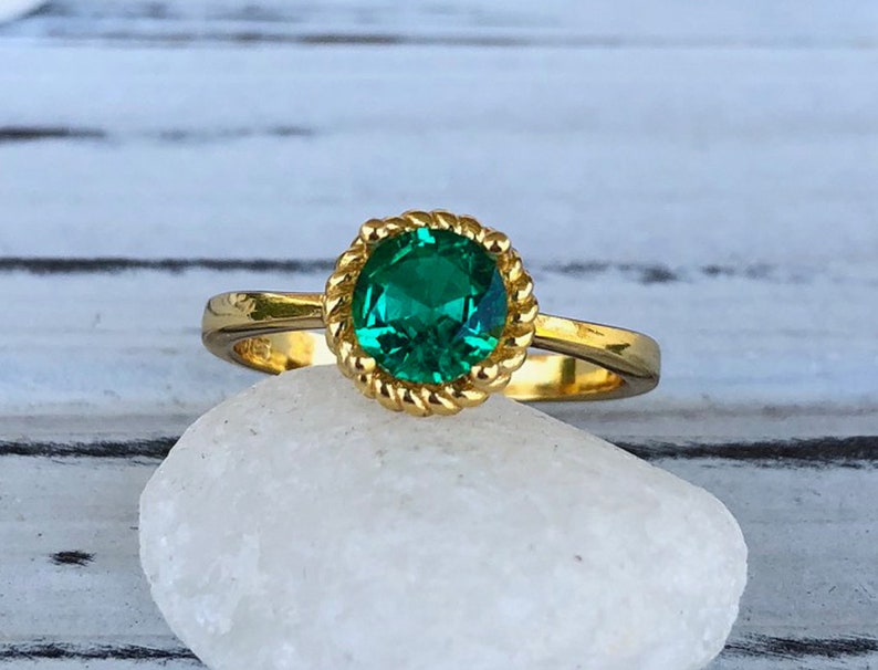 Yellow Gold Round Cut 1.10Ct Colombian Emerald Stone Sterling Silver Engagement Wedding Rope Design Ring Lab Created Emerlad Ring