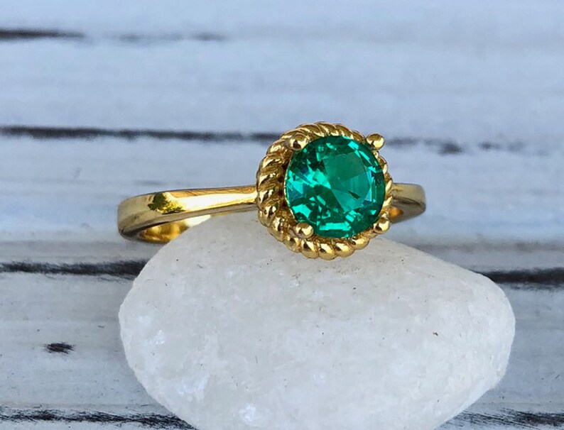 Yellow Gold Round Cut 1.10Ct Colombian Emerald Stone Sterling Silver Engagement Wedding Rope Design Ring Lab Created Emerlad Ring