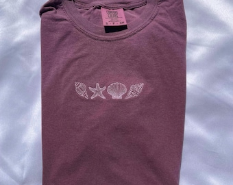 Sea Shell Embroidered T Shirt | Beach Shirt | Beach Lover Gift | Gift for Her | Ocean Shirt | Summer Shirt | Oversized T Shirt | SeaShells