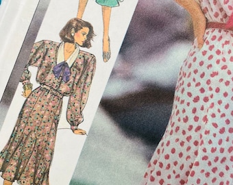Bust 32.5-36" Vintage 1980s Simplicity Dress Sewing Pattern for Women 7510, Sailor Collar Dress with Flared Skirt