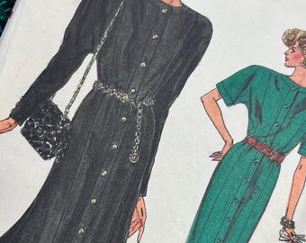 Bust 32.5-34" Vintage 1980s Very Easy Vogue Sewing Pattern 9711, Princess Seam Dress with Buttons and Shoulder Pads