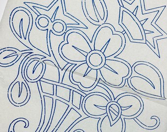 Embroidery Transfer Pattern for Stylised Floral Bouquet- 1940s Deightons Iron-On Pattern, Double Border,