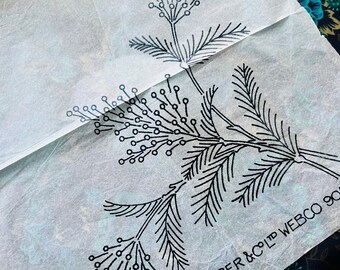 Transfert de broderie Briggs vintage / Tous les quatre coins