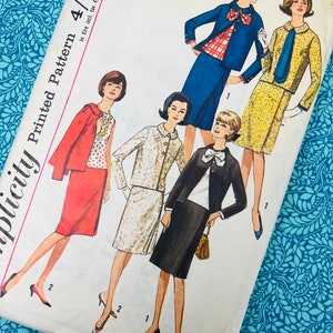 Bust 34&quot; Vintage 60s Simplicity Sewing Pattern 5665, Ladies Jacket, Skirt, Blouse and Scarf, Suitable for Tweeds