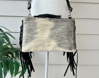 Bolso bandolera de piel de vaca con flecos, bolso de mano estilo western, color gris y negro / Regalos para ella