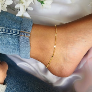 Dainty Chain Stainless Steel Anklet, Gold Plated Anklet, Beach Anklet, Minimalist, Everyday Anklet, Gold Anklet, Waterproof, Non-tarnish