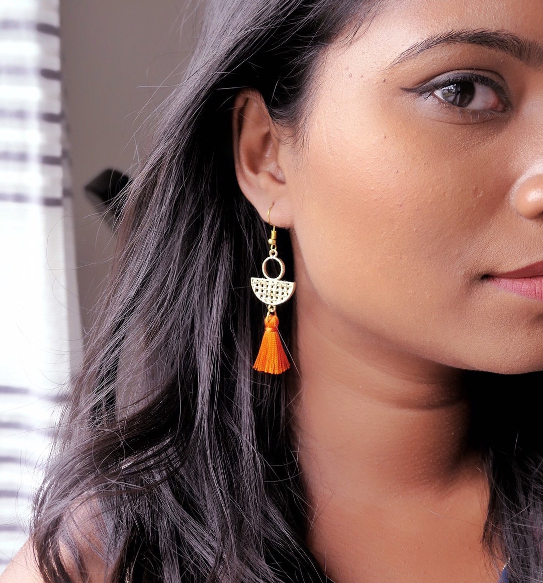 Orange Gold Farbe Überzogene Quasten Ohrringe Seidenfaden Vergoldete Haken  Baumeln Ohrringe andere Farben erhältlich - .de