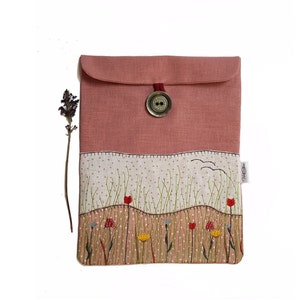 オーガナイザー DIN A5、ITH - 花の草原が刺繍されたプロジェクト フォルダー。刺繍ファイル。刺繍枠 18x30、20x30、7x12"、8x12"