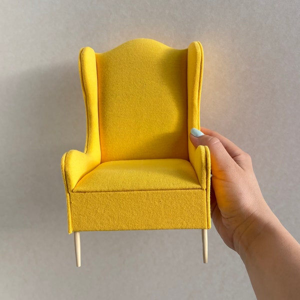 Échelle 1/6. Fauteuil pour poupées de 30 centimètres de haut, mobilier de maison de poupée. Archair rétro. archair de style vintage