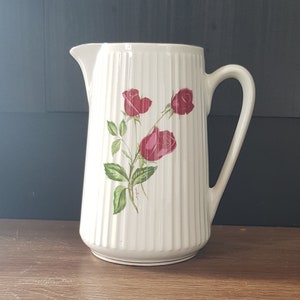 white porcelain pitcher//white pitcher//pink pitcher//vintage carafe/carafe flowers//old porcelain carafe//broc//carafe//pitcher