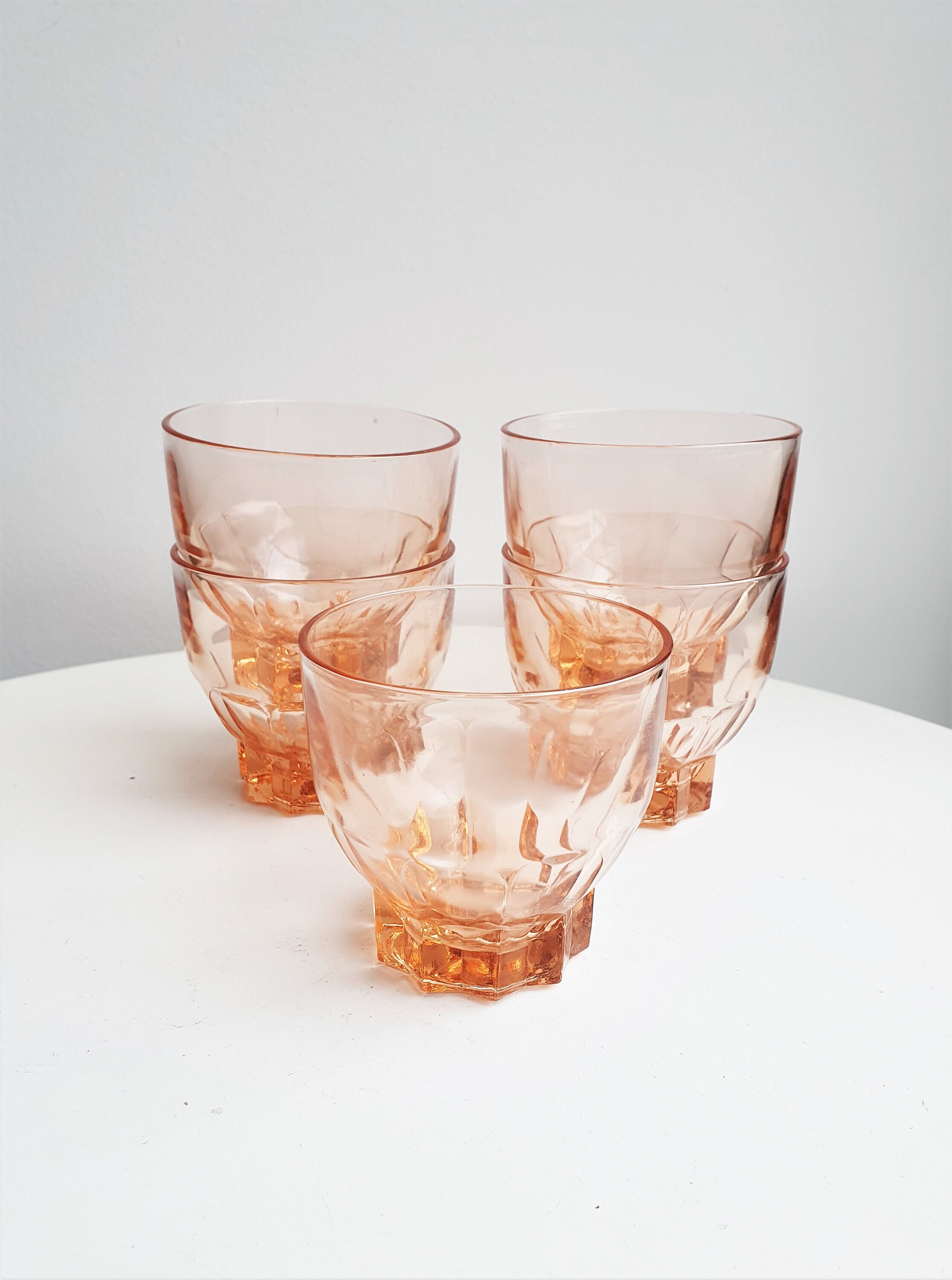 Verres Anciens//Verres Bistrot//Verre Rose//Verres Transparents//Service Verres//Verres Roses//Verre