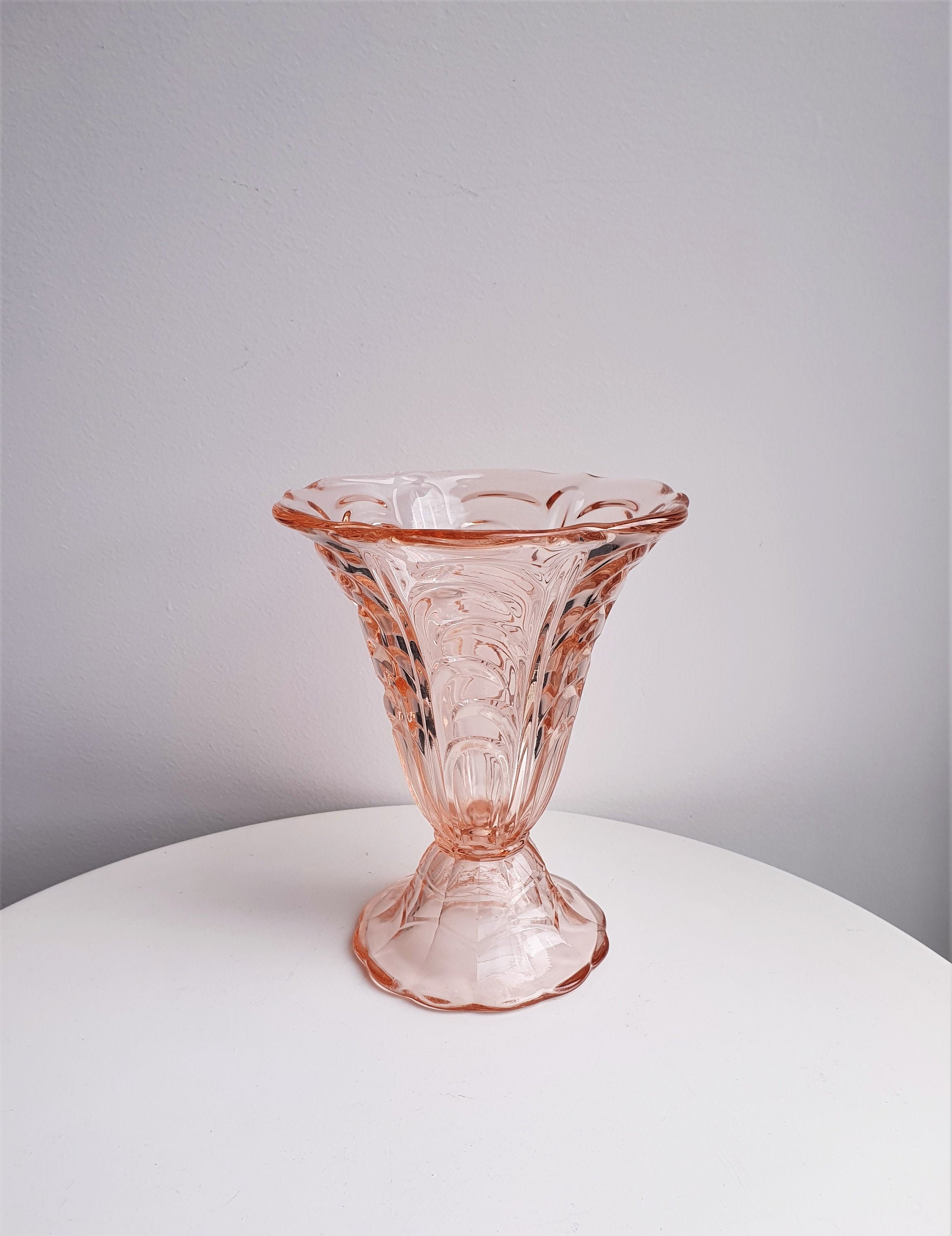 Vase en Verre Rose//Vase Tulipe//Vase Vintage//Vase Cristal//Verre Rose//Vase//Tulipe//Vase France//