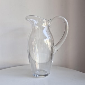 Baccarat decanter/crystal decanter//liqueur decanter//liqueur bottle//whiskey decanter//decanter//antique decanter//Baccarat//crystal//bar//pitcher
