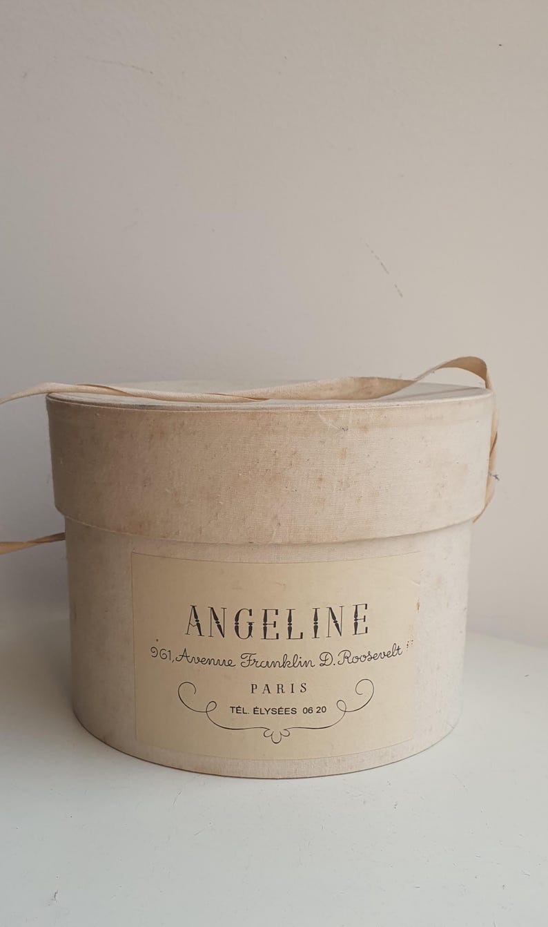 Hat Box//cardboard Box//old Box//jewelry Box//wooden Box//round Box