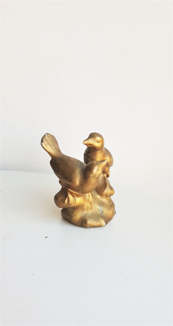 鳥の小像//黄金の小像//鳥//黄金の鳥//鳥の置物//鳥//黄金の置物//小鳥