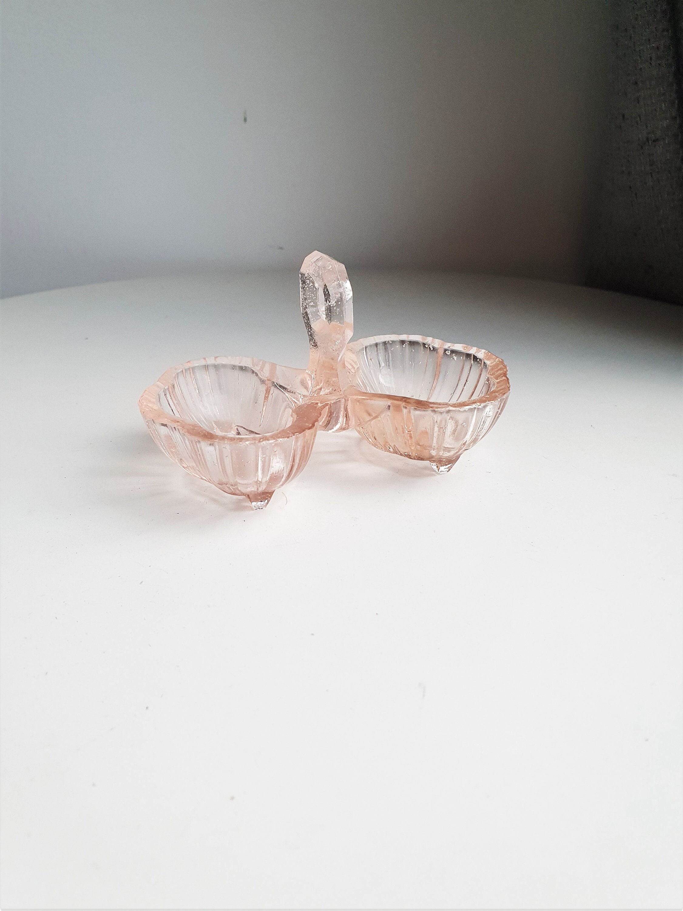 Saleron//Saleron Rose//Salière//Verre Rose//Saleron Ancien//Pots Épices//Pot Moutarde//Services Épic