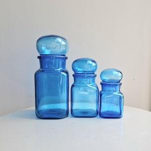 blaue Gläser//Glasgläser//luftdichte Gläser//Küchenglas//Vintage-Glas//Glasglas//blaues Glas//Gewürzgläser//Küchendekoration//Glas