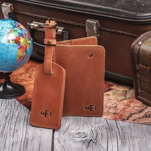Luggage tag and and passport holder set, Leather passport cover personalized for men and women Caramel