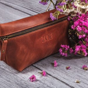 Regali per la festa della mamma, astuccio per uncinetto, borsa per il trucco con monogramma personalizzata, regalo per il terzo anniversario per lei, regali personalizzati per la mamma