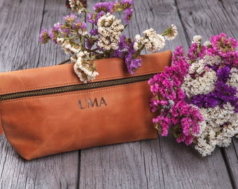 Leather makeup bag Personalized toiletry bag women Bridesmaid custom cosmetic pouch, Makeup storage
