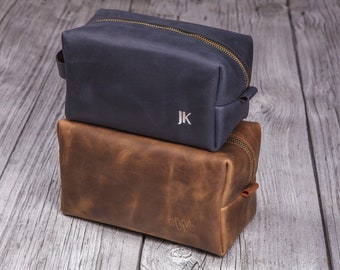 Leather dopp kit, Mens toiletry bag personalized, 3rd anniversary gifts for men,Gifts for him,Groomsmen gifts,Fathers day gift, gift for dad