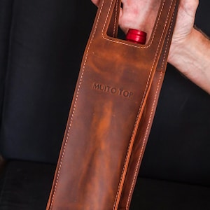 Wijntas, leren wijndraagtas, gepersonaliseerde wijndrager, Vaderdagcadeaus, cadeaus voor hem, pensioencadeaus, relatiegeschenken, wijnhouder afbeelding 13