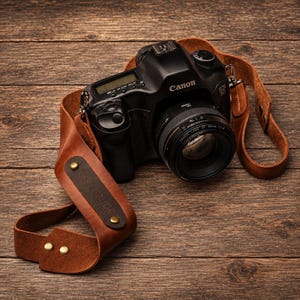 Vintage Leather Camera Strap - Film Camera Accessory for Photographers